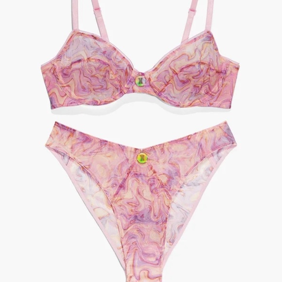 Savage X Fenty. 34B/M. Purple Pastel Holographic Honey - Picture 7 of 8